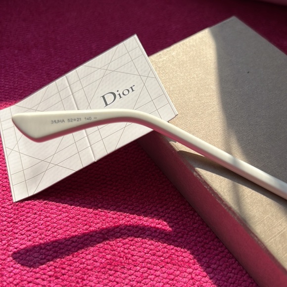 Dior reflected sunnies - Picture 9 of 10